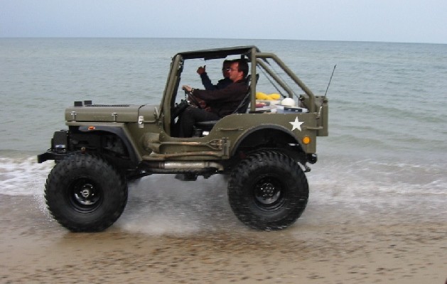 Pragners Jeep on the beach
